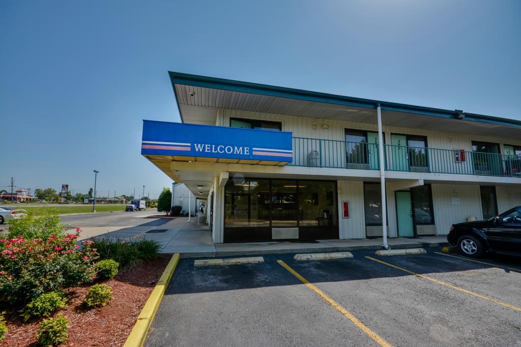 Motel 6 Huntsville - Madison Extérieur photo