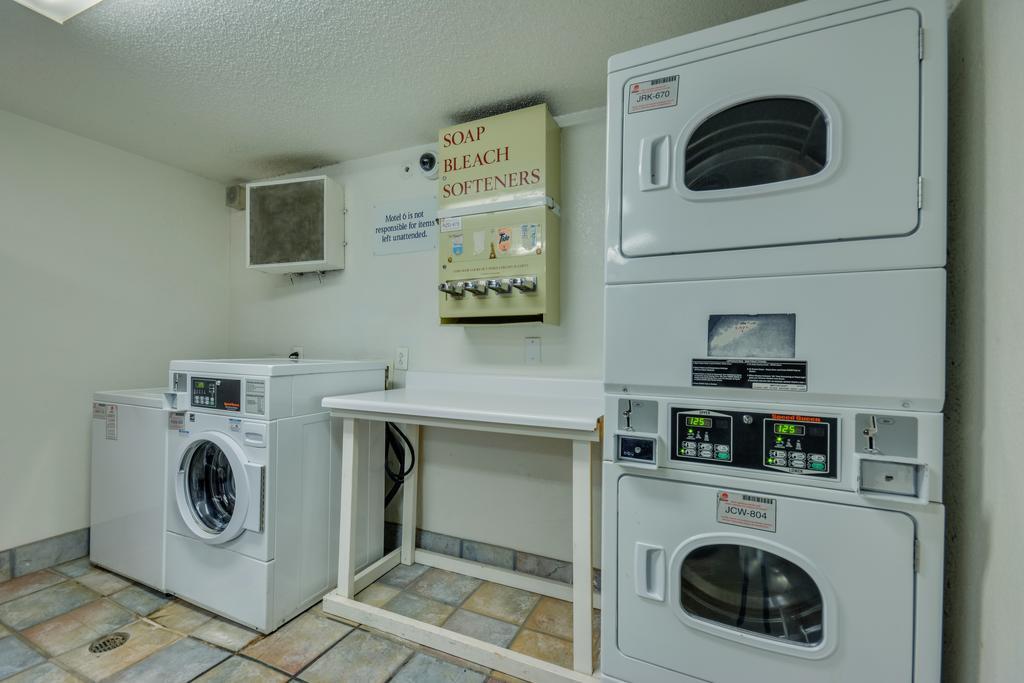 Motel 6 Huntsville - Madison Extérieur photo