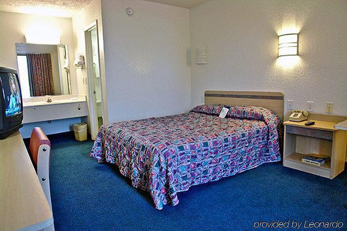 Motel 6 Huntsville - Madison Extérieur photo