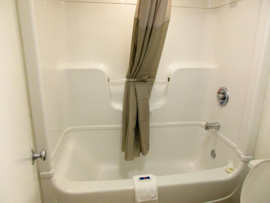 Motel 6 Huntsville - Madison Extérieur photo