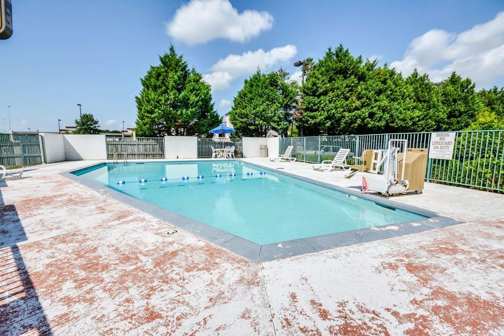 Motel 6 Huntsville - Madison Extérieur photo