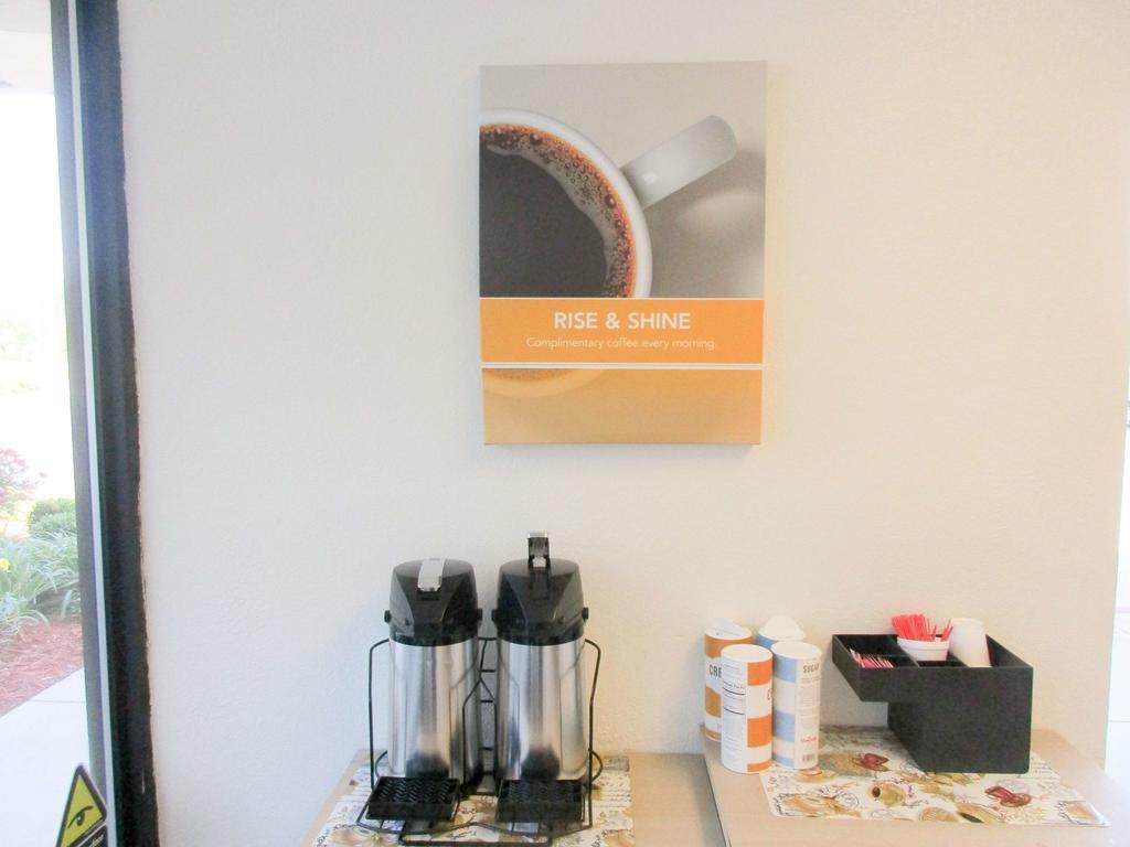 Motel 6 Huntsville - Madison Extérieur photo