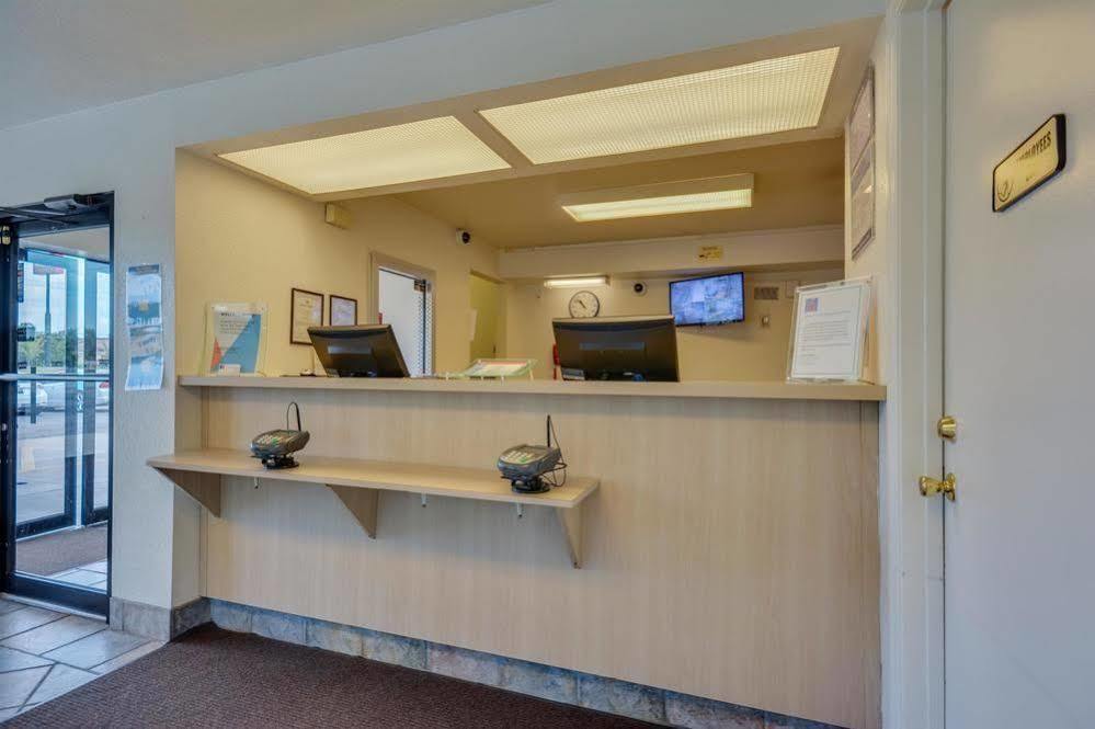 Motel 6 Huntsville - Madison Extérieur photo